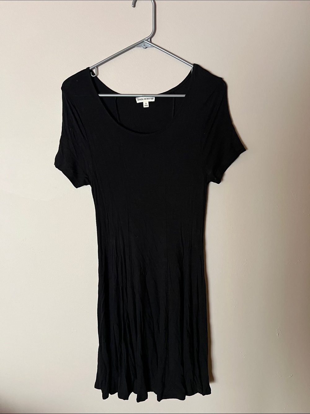 Zenana Outfitters Black Scoop Neck Short Sleeve Dress